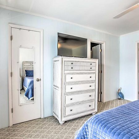 Coastal Oasis With Decks Walk To Holden Beach! Экстерьер фото